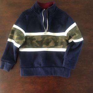 Old Navy camo trimmed sweatshirt
